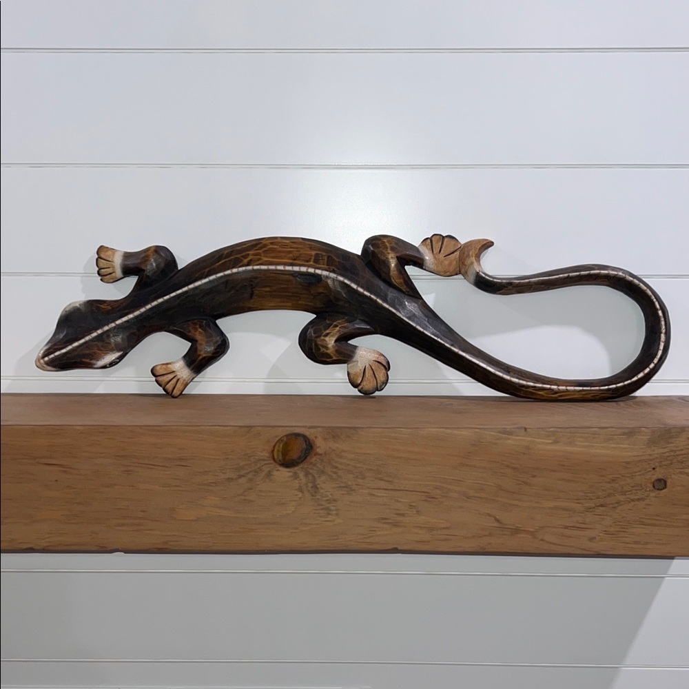 Handcrafted Wooden Lizard Decor